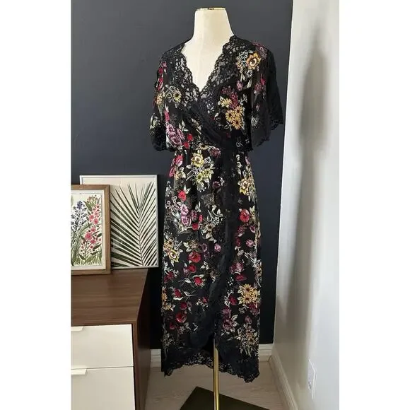 Alice Olivia Adele Full Wrap Floral Lace Midi Dress - Picture 5 of 16